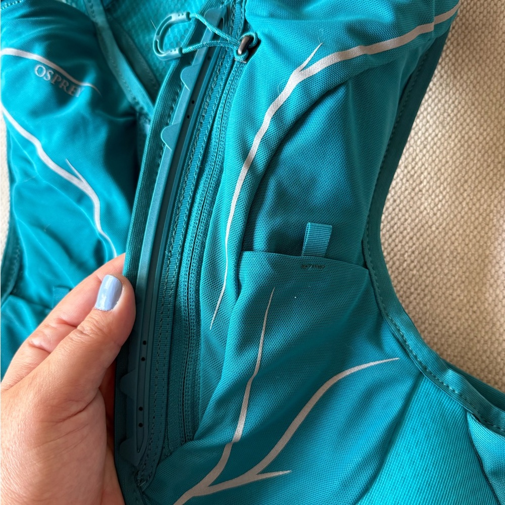 OSPREY Teal Women’s Running Hydration Vest - Picture 2 of 5